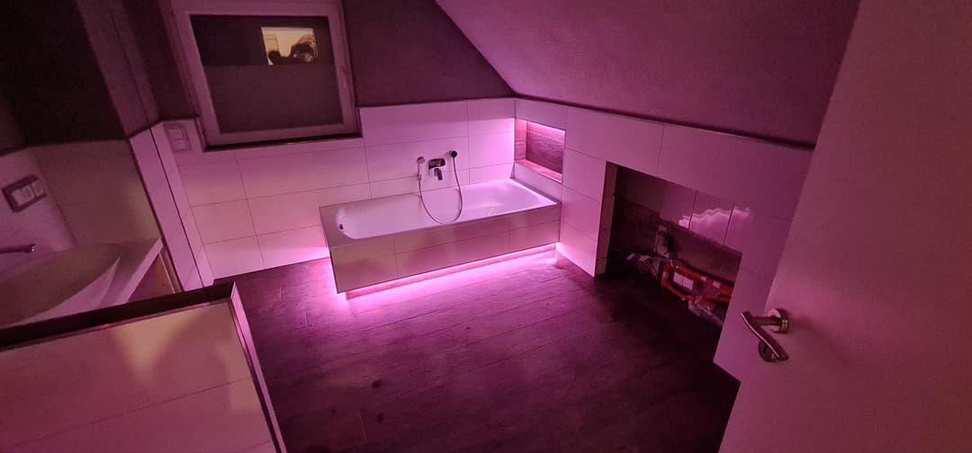 LIPROTEC Nischenbeleuchtung im Bad – Fliesenleger Ingelheim Mainz Bingen