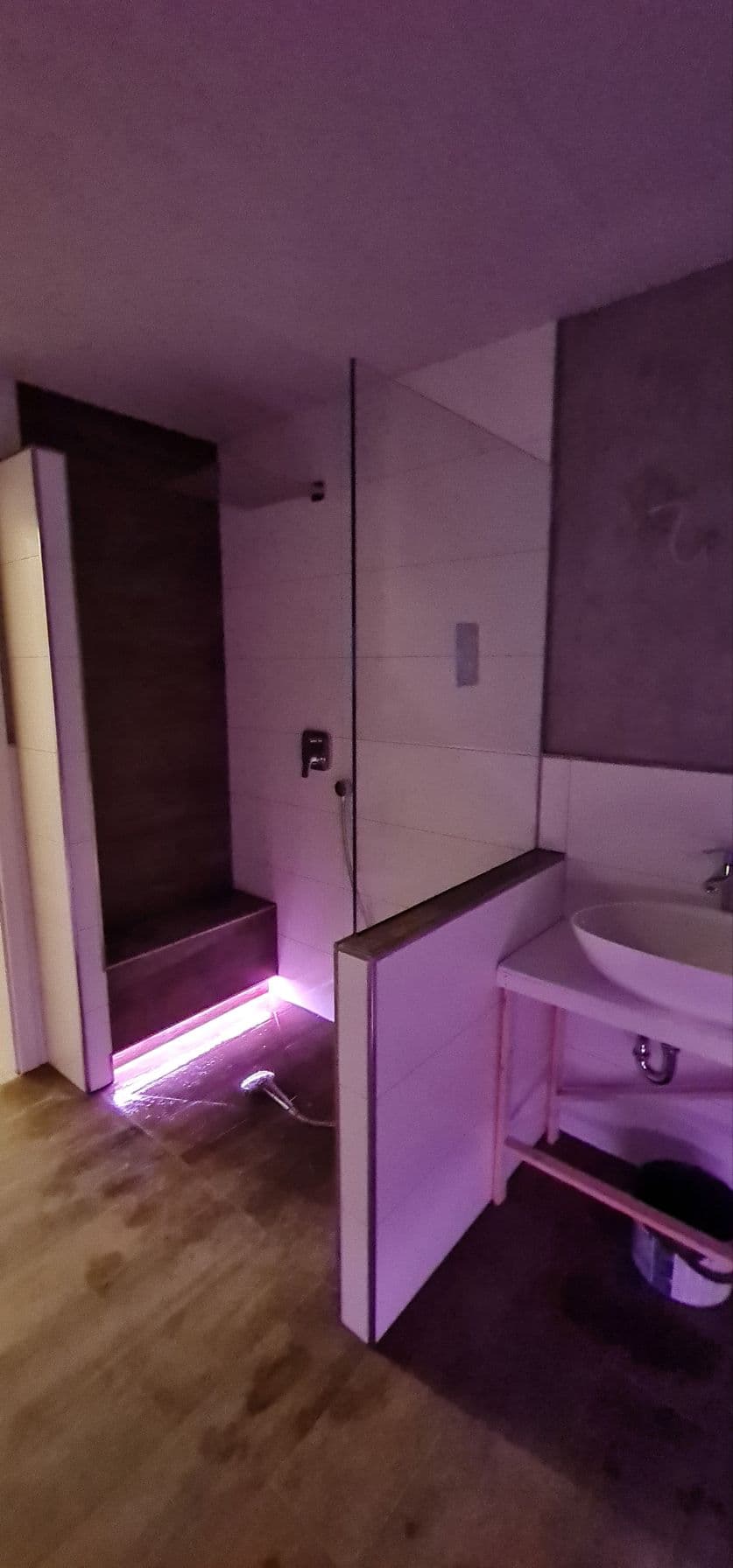 Badbeleuchtung LIPROTEC Ingelheim – Die Fliesenleger